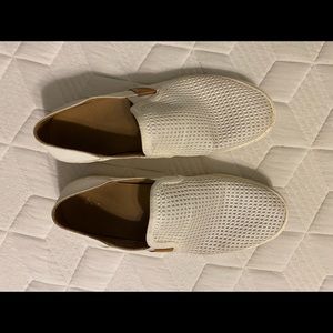 Olu Kai Pehuea slip on sneaker women’s size 10